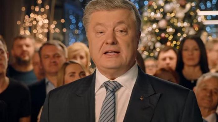 Два телеканала показали поздравление Порошенко вместо Зеленского (видео)