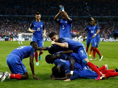 Франция обыграла Исландию на Евро-2016 со счетом 5:2 (видео)