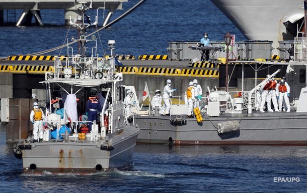 МИД: На борту заблокированного лайнера в Японии 25 украинцев
