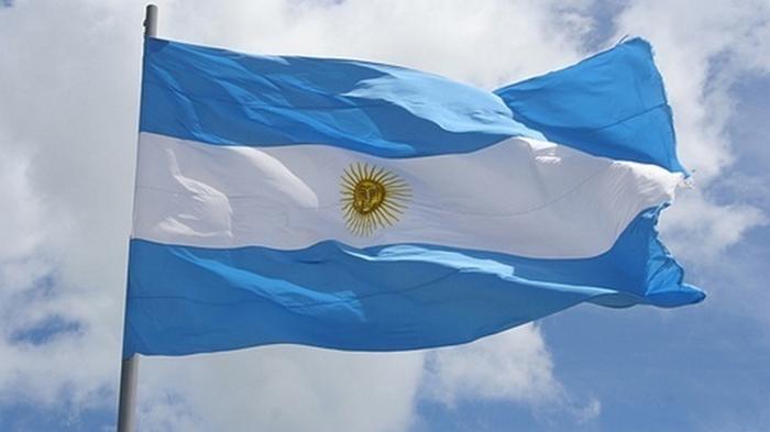 Аргентина отказалась платить долги МВФ до выхода из рецессии