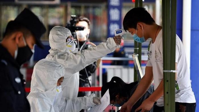 Коронавирус: в Китае назвали число заболевших иностранцев