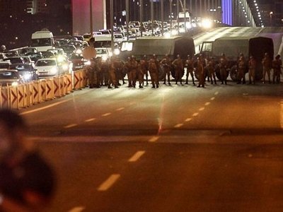 Переворот в Турции: военные организовавшие переворт, сдали оружие