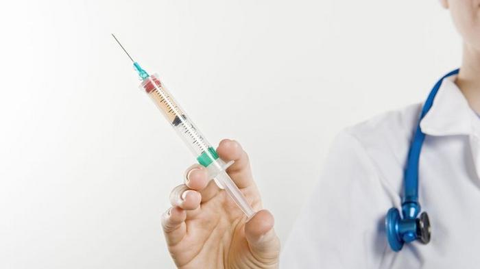 Вакцина от коронавируса: ученые назвали дату победы над пандемией