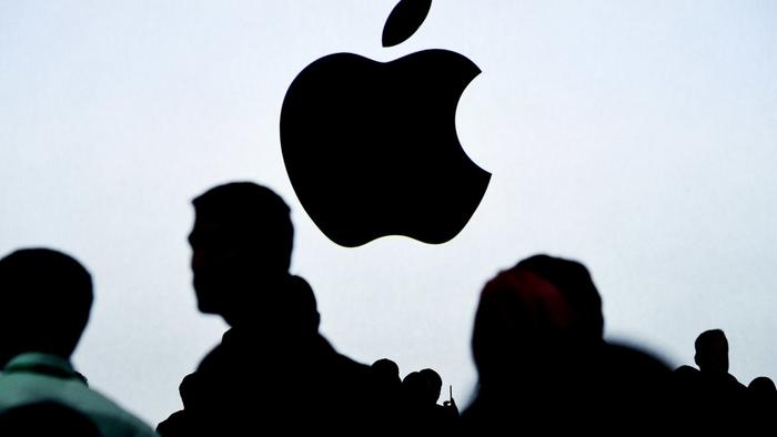 iPhone SE 2020: Apple случайно рассекретила название нового смартфона (фото)