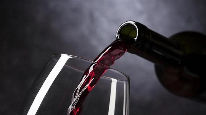 Красное вино замедляет старение - ученые