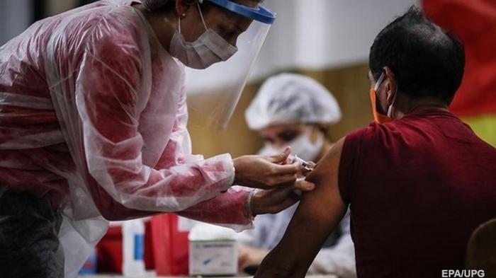 ВОЗ не ждет вакцину от коронавируса ранее, чем через год
