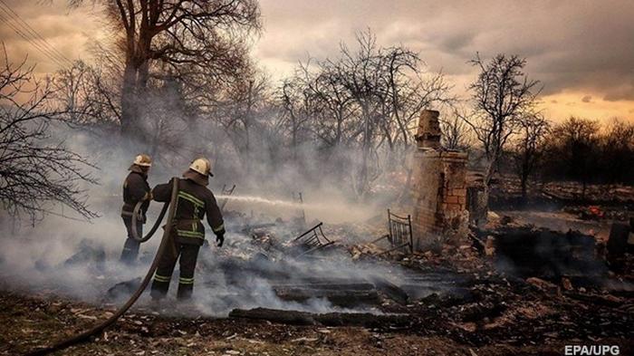 На Житомирщине эвакуировали жителей сгоревших сел (видео)