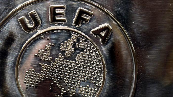 ВОЗ рекомендовала УЕФА не проводить турниры до конца 2021 года