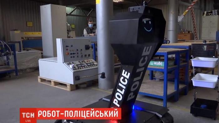 В Запорожье создали робота-патрульного (видео)
