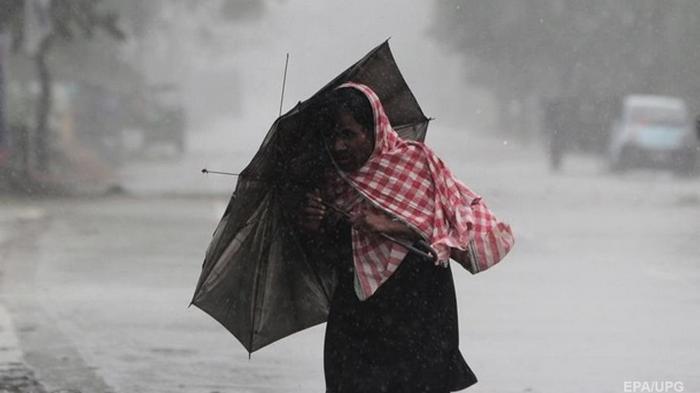 В Индии и Бангладеш 14 человек стали жертвами циклона Амфан (видео)