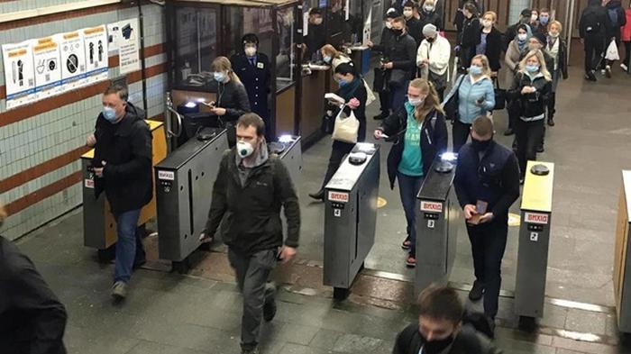 В Киеве в час пик будут ограничивать вход в метро