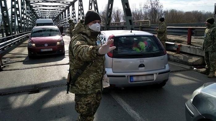 Венгрия перенесла открытие границы с Украиной