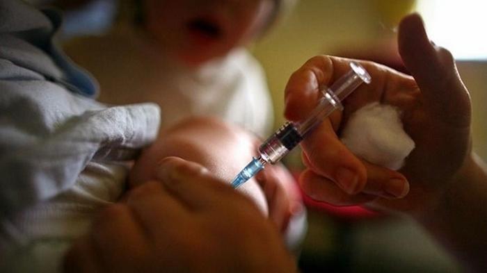 Меньше трети детей в Украине вакцинируются по графику