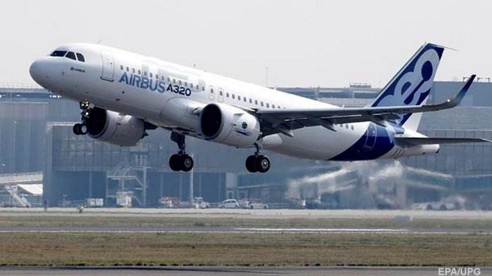 Власти Франции требуют от Airbus не сокращать работников