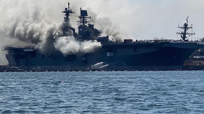 Названа причина взрыва на десантном корабле ВМС США