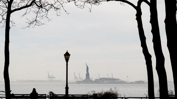 Нью-Йорк беднеет: стало меньше миллионеров, жители потеряли $336 млрд