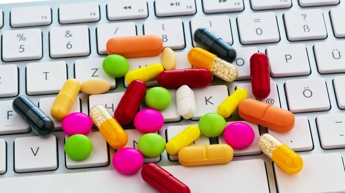 Почему выгодно покупать медикаменты в онлайн-аптеках?
