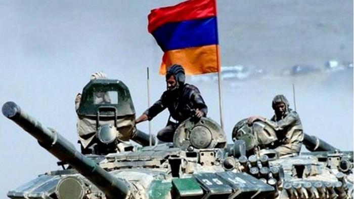 Армения заявила о ракетном обстреле городов