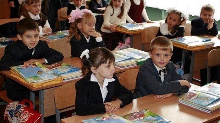 В Украине вводят новый стандарт среднего образования