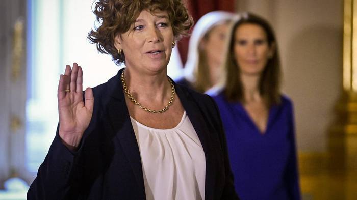 Новый вице-премьер Бельгии: впервые в ЕС им стала трансгендер-женщина