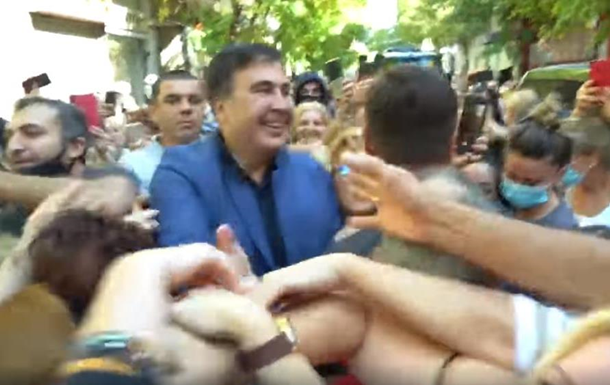 В Греции напали на Саакашвили (видео)