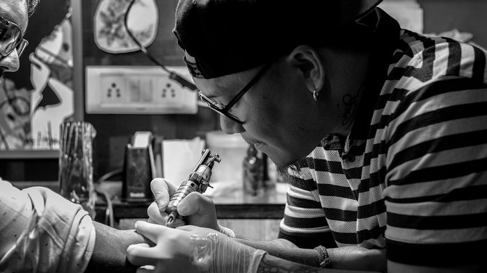 Молодежный тренд — татуировки: как выбрать салон и тату-мастера
