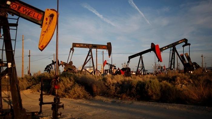 Нефть дорожает на снижении запасов в США