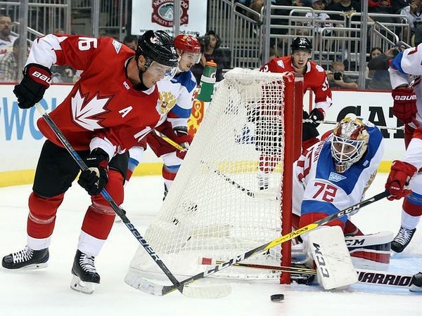 Канадцы обыграли россиян в полуфинале Кубка мира по хоккею