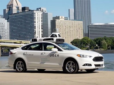 Беспилотные авто компании Uber начали возить первых пассажиров