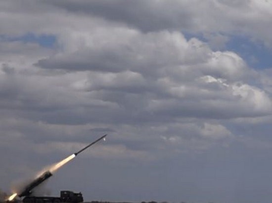 Украина успешно испытала новую управляемую ракету (видео)