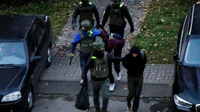 Протесты в Беларуси: силовики задержали почти 300 человек