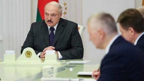 Лукашенко пообещал не бежать из Беларуси