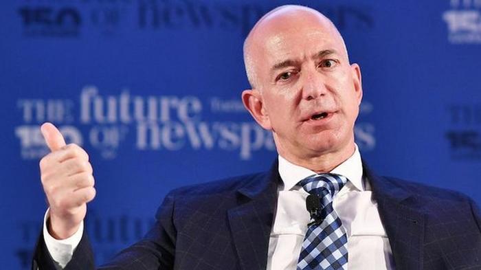 Безос продал акций Amazon более чем на $3 млрд