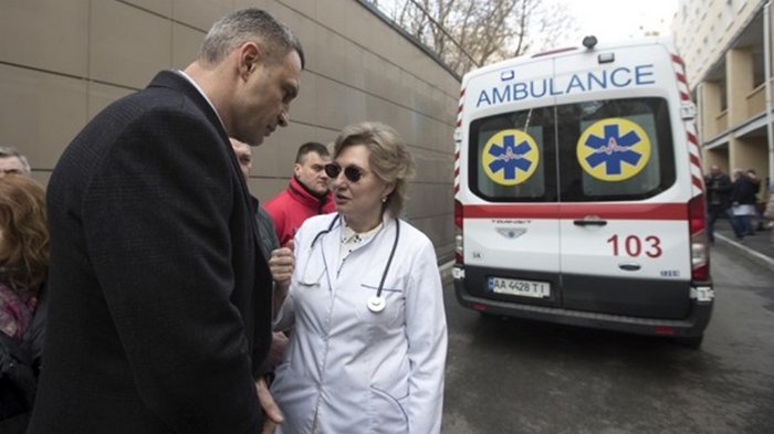 Ведущую инфекционистку Украины госпитализировали с COVID-19
