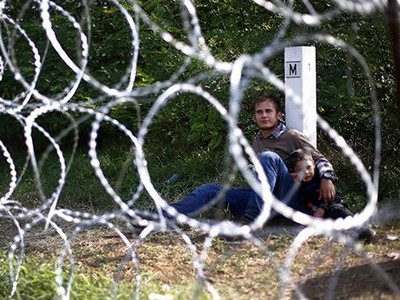 Правительство Венгрии ввело чрезвычайное положение на границе с Сербией