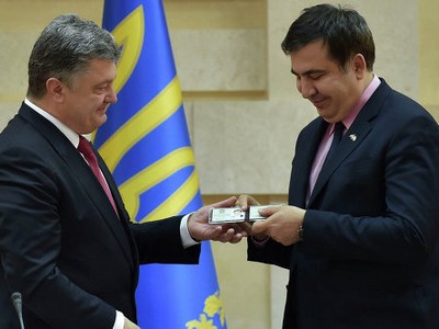 Президенту предложили уволить Саакашвили