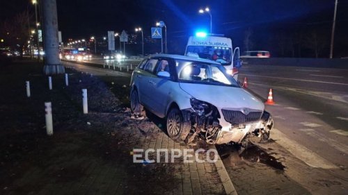 В Киеве водитель такси умер за рулем