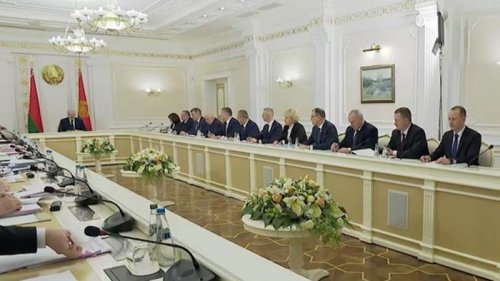 Лукашенко приказал трудоустроить протестантов