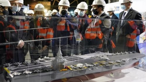 Франция построит атомный авианосец – Макрон