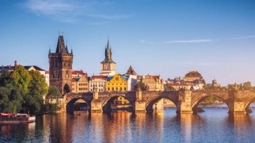 В Чехии зафиксировано рекордное количество новых COVID-случаев за сутки
