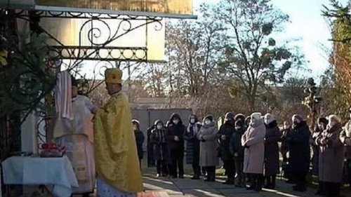 Во Львове священник переписал на дочь тайно приватизированную церковь (видео)