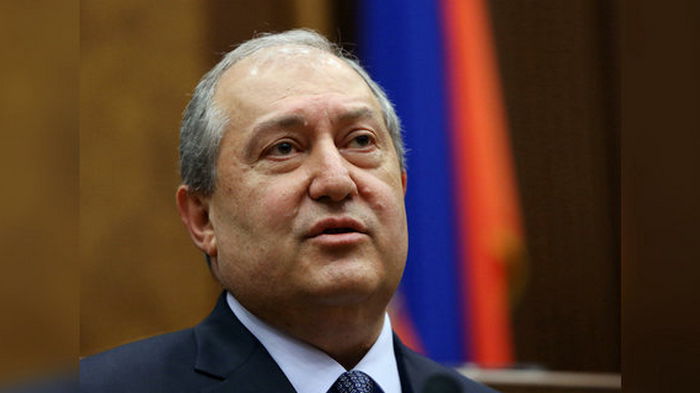 Президент Армении заразился британским штаммом коронавируса