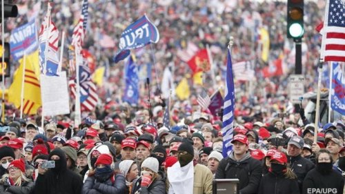 В Вашингтоне проходит митинг в поддержку Трампа