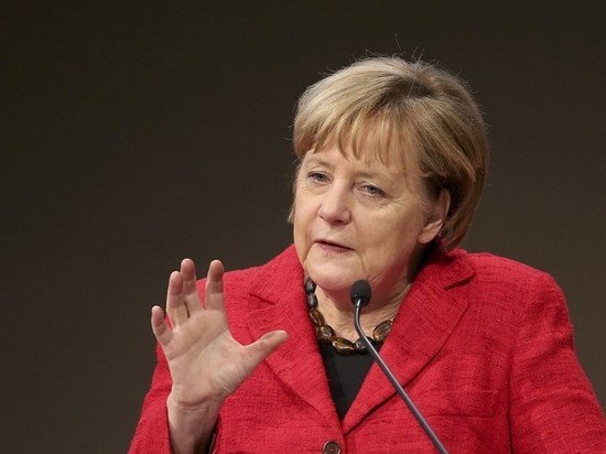 Меркель намерена предложить ЕС значительно усилить санкции против РФ