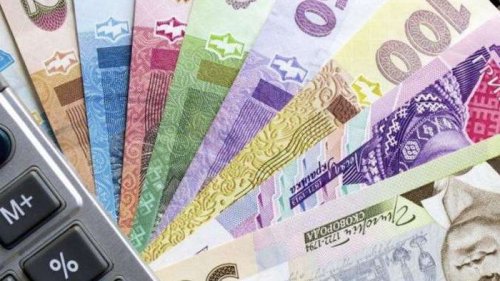 Курс валют: доллар почти замер, евро подрос в цене
