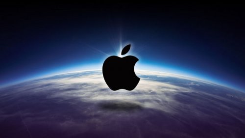 Apple разрабатывает iPhone со складным экраном и вводит платную подписку на подкасты – Bloomberg