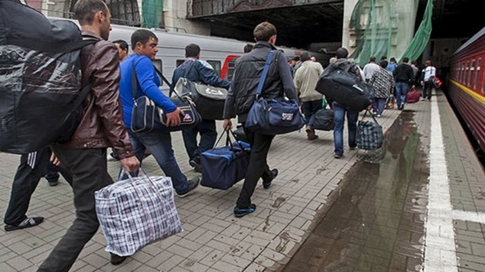 Трудовым мигрантам пообещали грант на открытие бизнеса в Украине