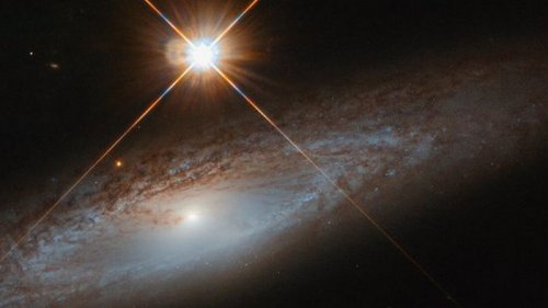 Космическая красота, которую стоит созерцать. Hubble запечатлел удивительную галактику: фото