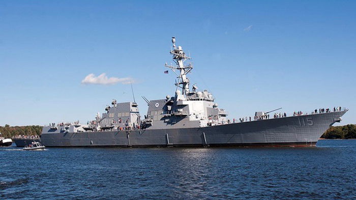 В Японию на постоянное базирование прибыл новейший эсминец США