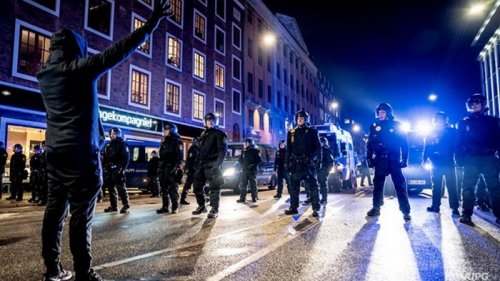 В Копенгагене протестовали против карантина